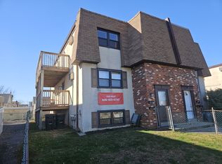 235B Glenside Ave, Holmes, PA 19043