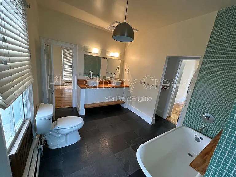 2545 Stout St — Photo 39