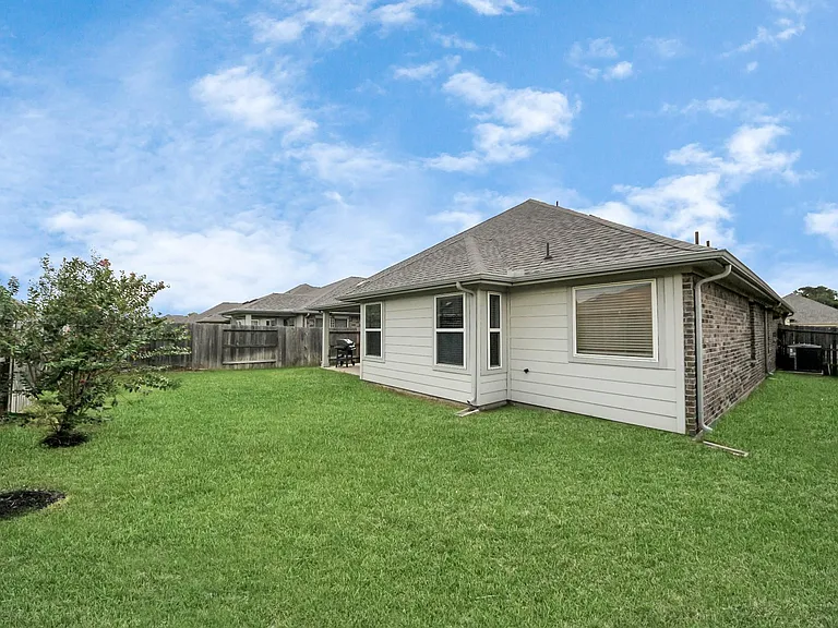 518 Ellwood Terrace Ln — Photo 36