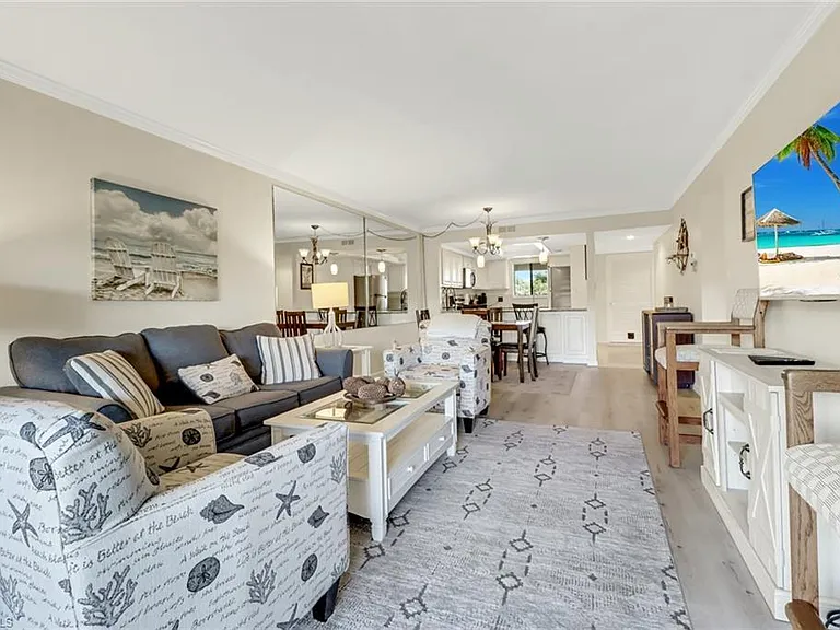 4396 Bowsprit Ct #4B — Photo 9