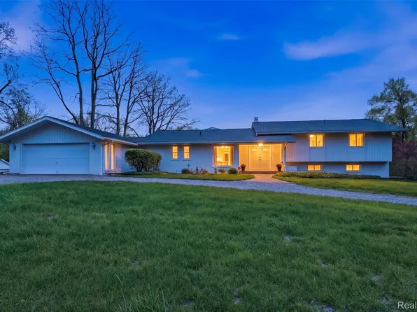 1700 Washington Rd, Rochester Hills, MI 48306