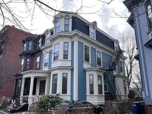 394 Broadway APT 3, Somerville, MA 02145