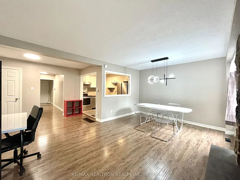 105 Carlton Rd #54 — Photo 5