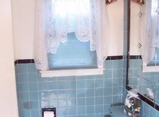 24 Pine St, Old Bridge, NJ