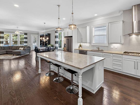 3rd image of 1536 Heritage Reserve Ct