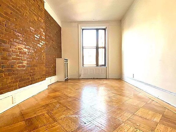 2nd image of 47 W 87th St #5CC