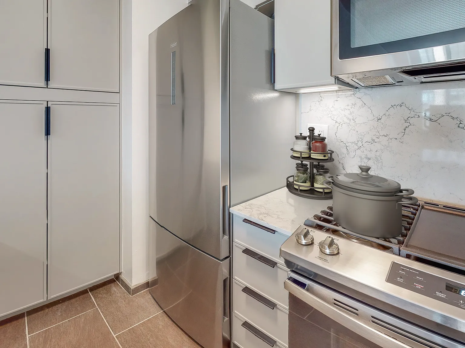 401 East 80th Street — Photo 3