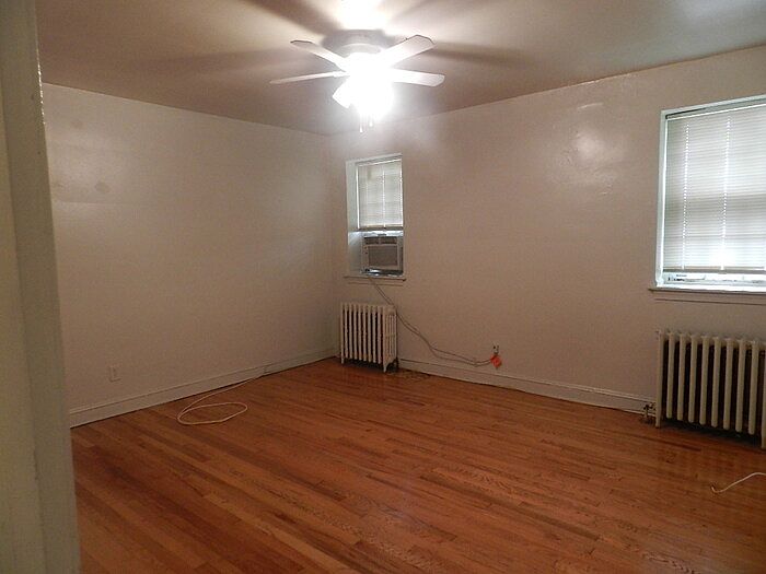 1st image of 30 S 22nd St APT 17