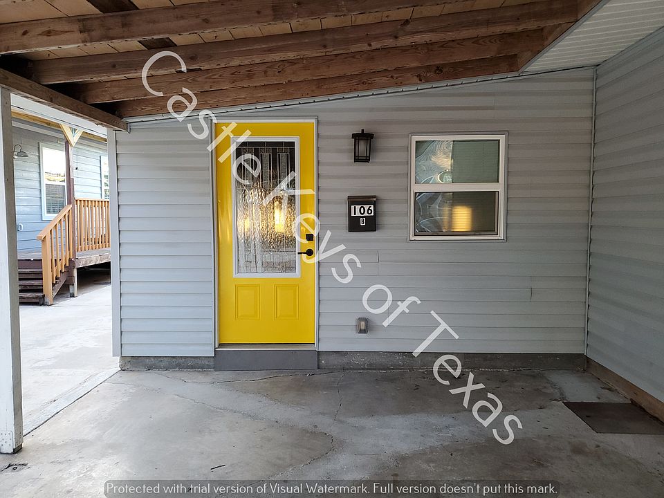 Front Entry Door of this Duplex 1-Bedrrom, 1-Bath Home