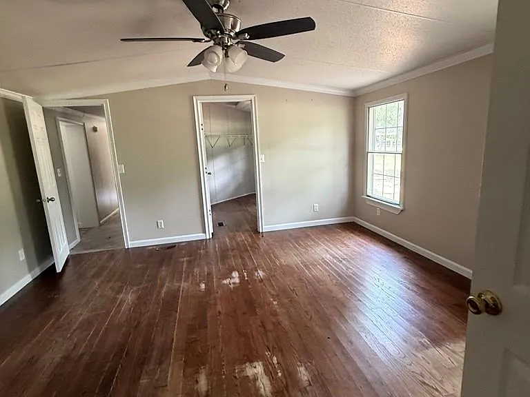 106 Cravey Ln — Photo 7