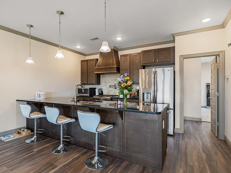 9219 Ra Young Jr Dr — Photo 11