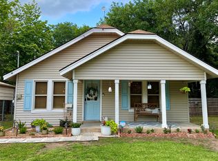 714 8th St, Hico, TX 76457