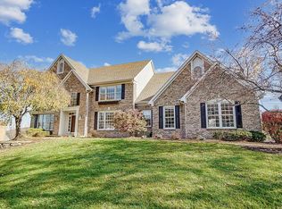 3430 Ivy Hills Blvd, Cincinnati, OH 45244