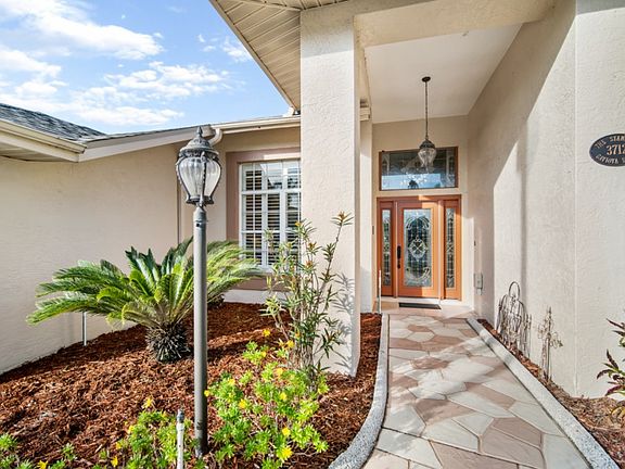 2nd image of 3712 Gaviota Dr