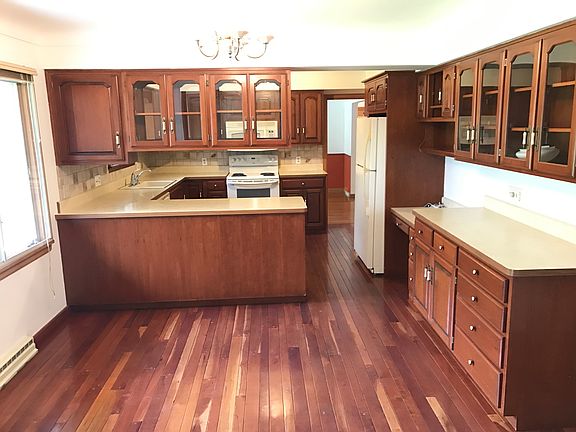 Eating Area and Kitchen