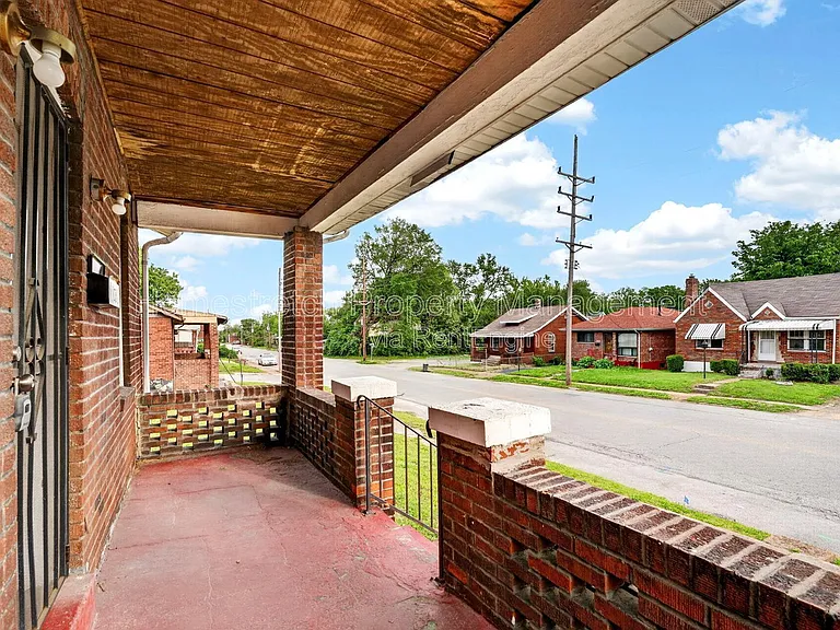 6705 Saint Louis Ave — Photo 6