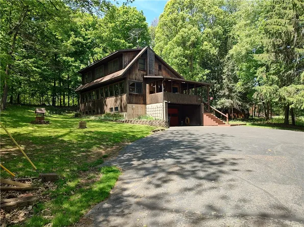 80 Pearl St, Lyons, NY 14489