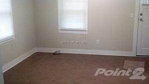 powellville smalll iving room 1