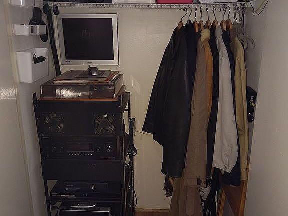 3rd image of 1127 E Del Mar Blvd APT 234