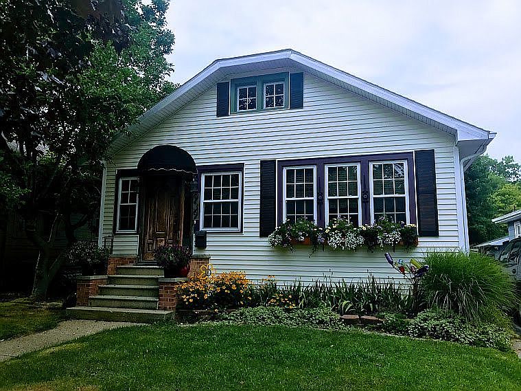 1st image of 939 Lewis Ave