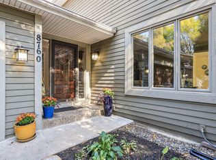 8760 Bentwood Dr, Eden Prairie, MN 55344