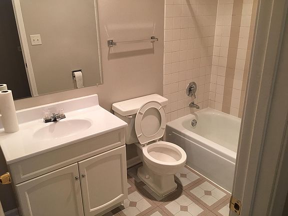 3rd image of 2000 Bayside Dr Unit 214