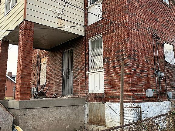 5th image of 5704 Labadie Ave