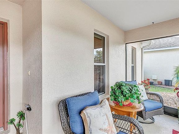 3rd image of 26732 White Plains Way