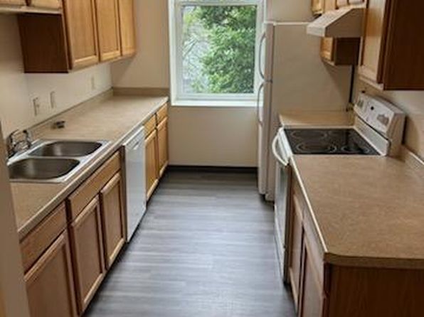 823 Main St