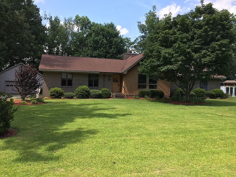 1st image of 2735 Millbrook Dr