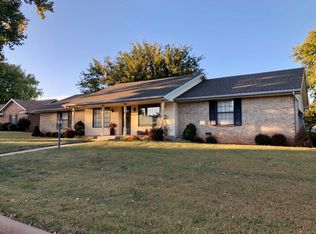 1201 Walters Way, Elk City, OK 73644