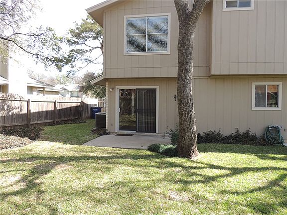 3rd image of 8005 Tuscarora Trl #B