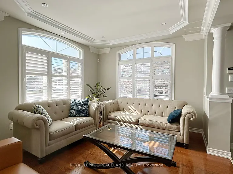 23 Halldorson Ave — Photo 3