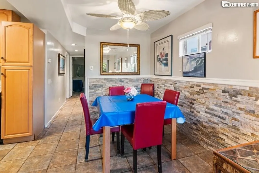2 bed, 1.0 bath, $5,225 — Photo 4