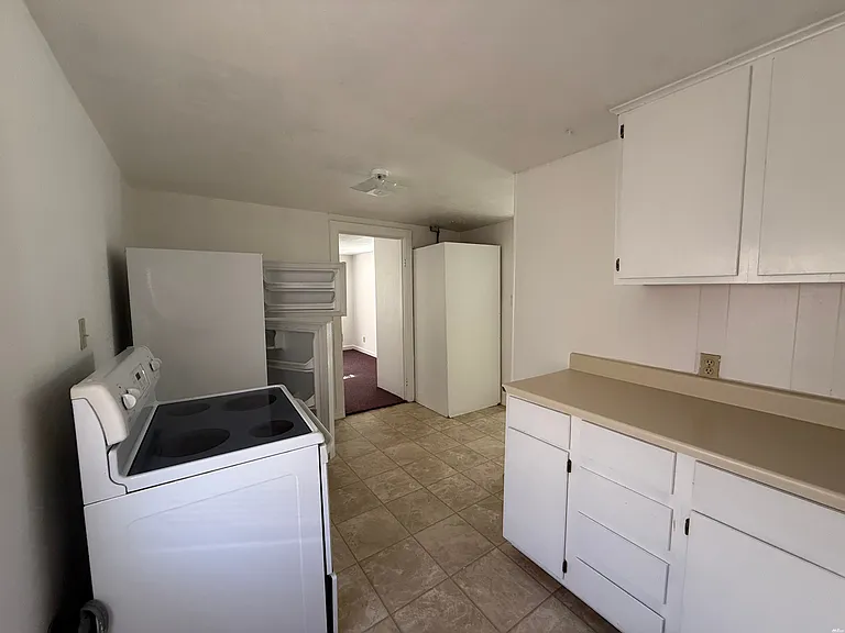 211 W Chisum Ave #5 — Photo 3