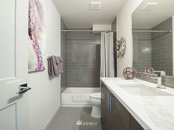 5th image of 2229 A NW 60th Street