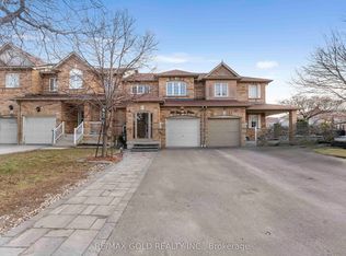 912 Delgado Dr, Mississauga, ON L5V 2S4