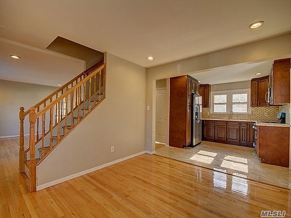 3rd image of 96 Liberty Ave