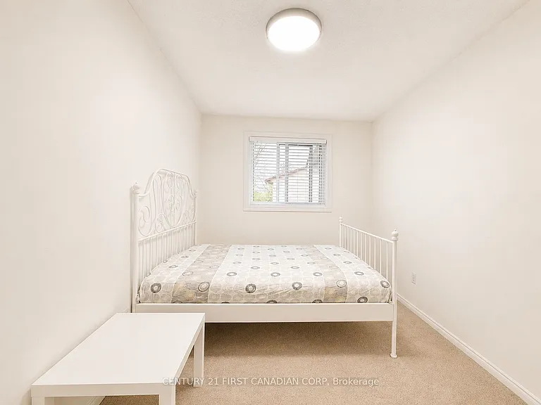 925 Lawson Rd #16 — Photo 6