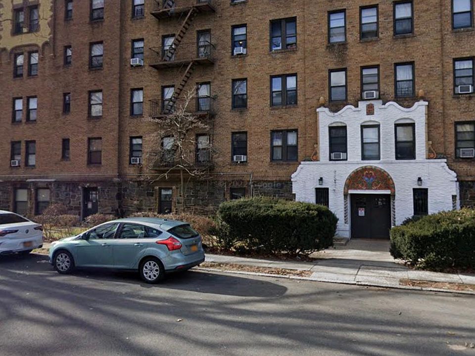1st image of 56 Sheridan Ave Floor 5