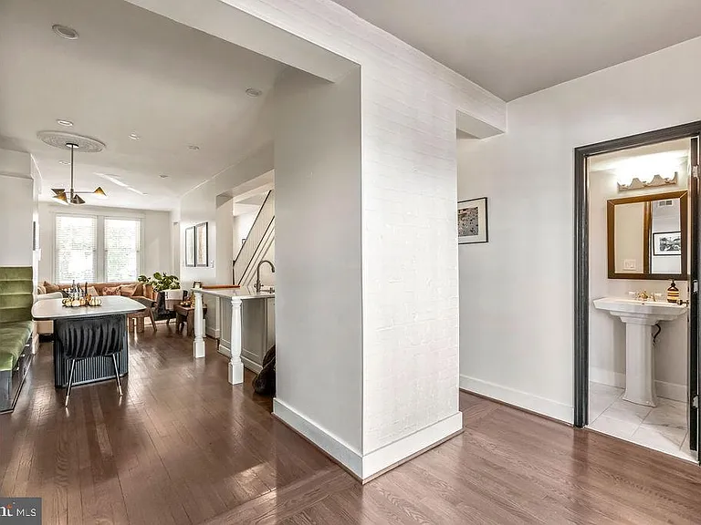 318 Todd Pl NE — Photo 13