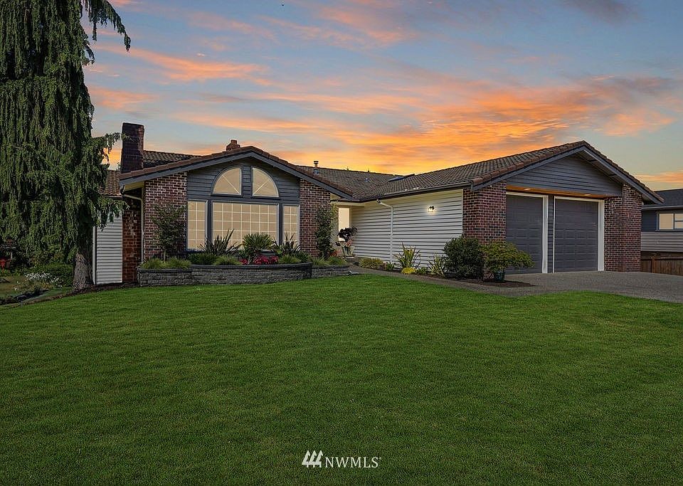 Introducing the Edmonds Bowl Retreat. 