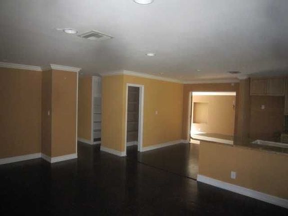 3rd image of 1823 N J St