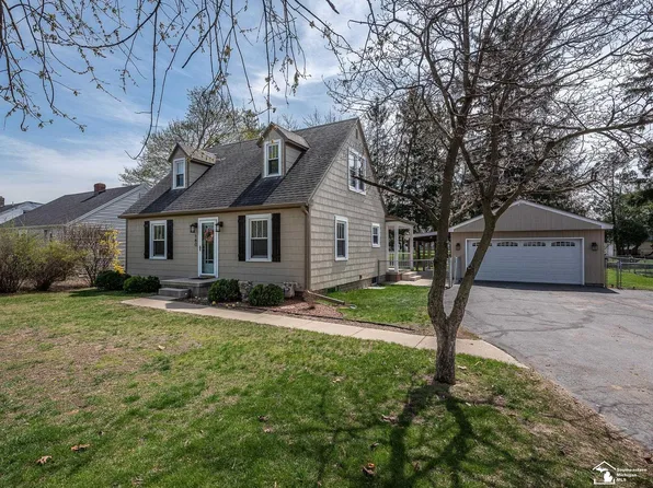 180 E Vesey St, Petersburg, MI 49270