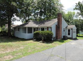 815 Matianuck Ave, Windsor, CT 06095