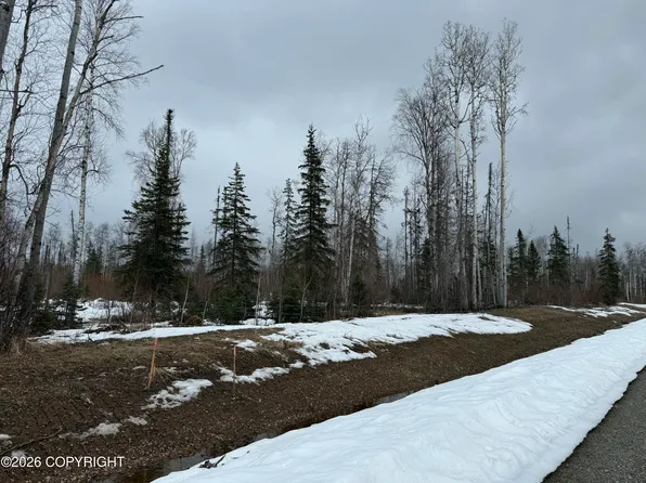 17669 E Yeldarb Ave, Talkeetna, AK 99676