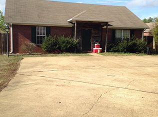 807 Johnston Cv, Oxford, MS 38655