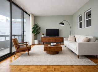 566 Commonwealth Ave APT 304, Boston, MA 02215