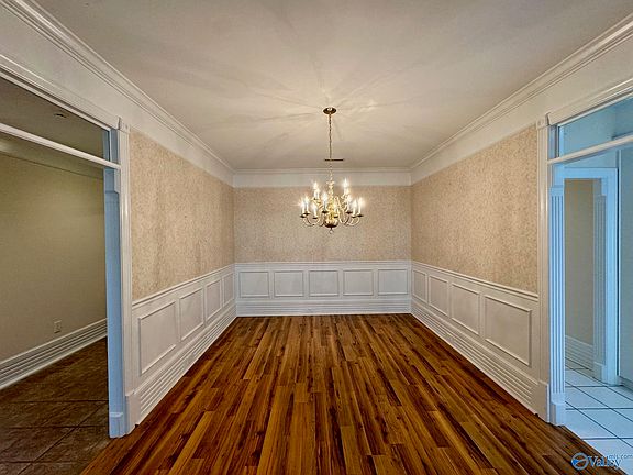 5th image of 15020 Ashmont Cir