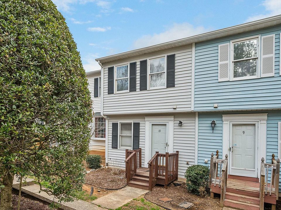1st image of 10 Georgetown Ct
